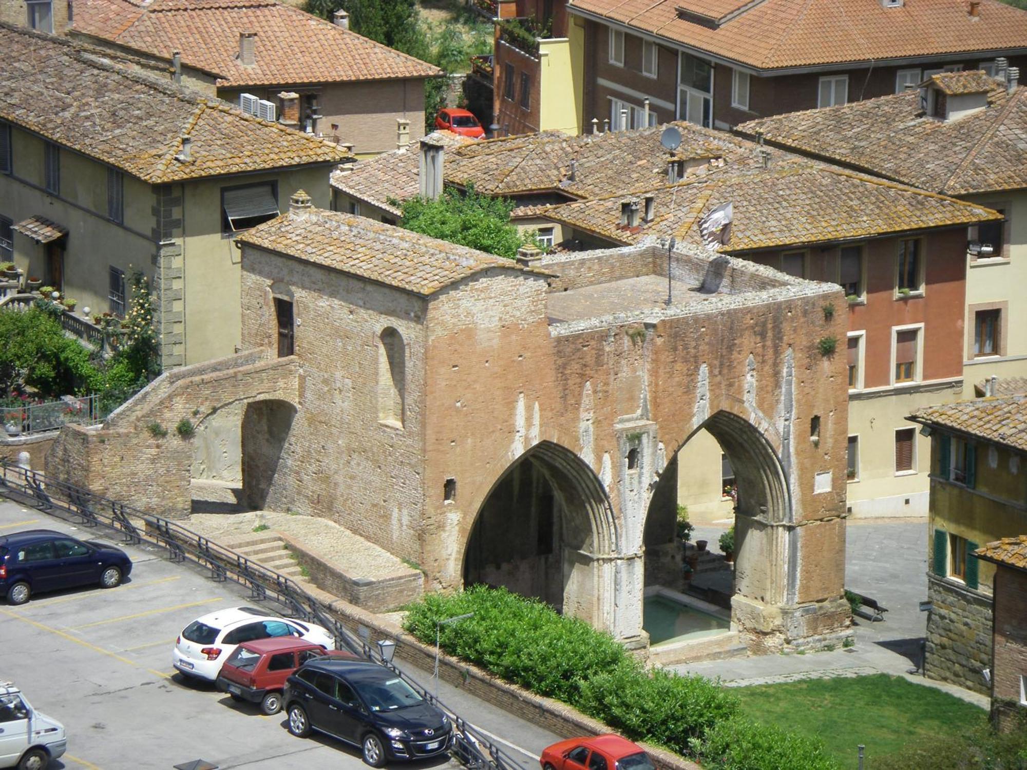 Albergo Cannon D'Oro Siena Exterior photo